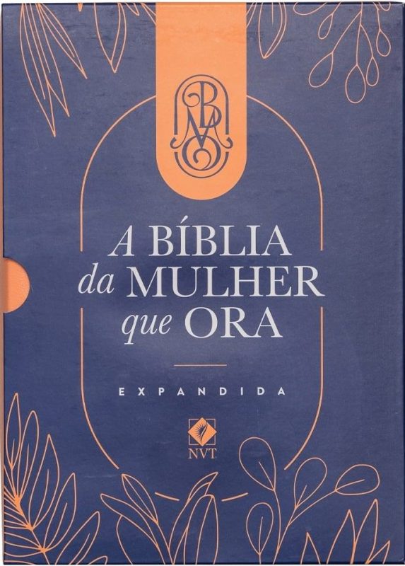 A Bíblia da Mulher Que Ora | NVT | Expandida | Salmão
